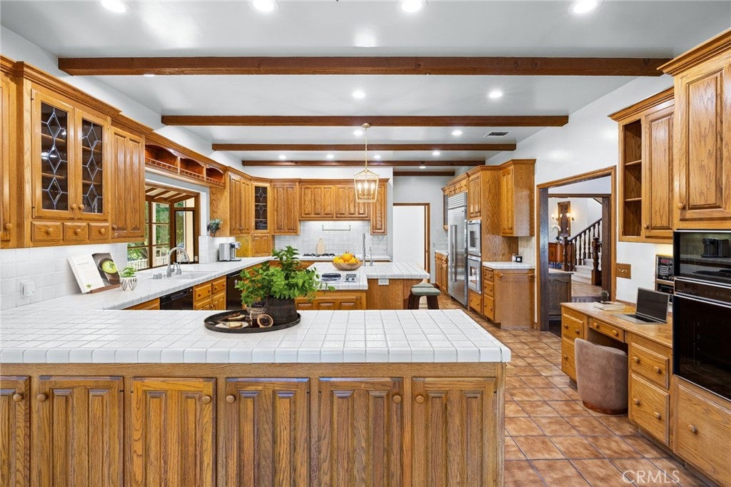 Glendora, California, 91741, United States, 8 Bedrooms Bedrooms, ,7 BathroomsBathrooms,Residential,Active,1900207
