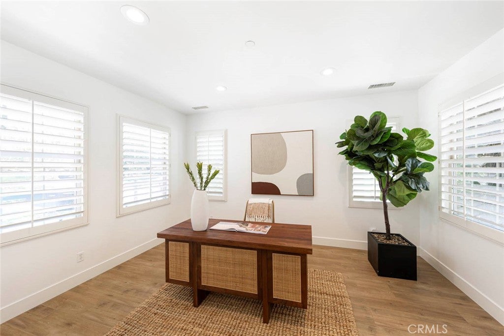 San Clemente, California, 92673, United States, 6 Bedrooms Bedrooms, ,5 BathroomsBathrooms,Residential,Active,1922275