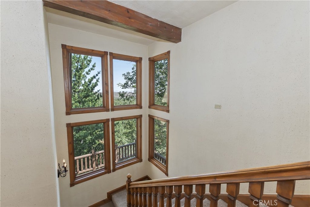 Lake Arrowhead, California, 92352, United States, 4 Bedrooms Bedrooms, ,5 BathroomsBathrooms,Residential,Active,1897983