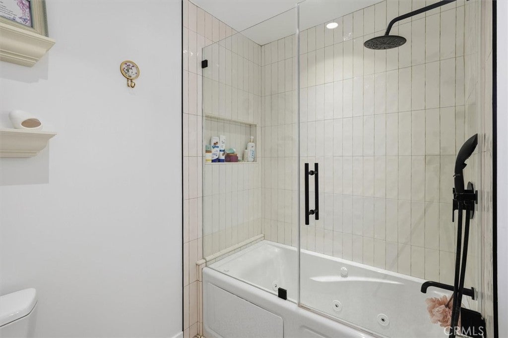 Agoura Hills, California, 91301, United States, 4 Bedrooms Bedrooms, ,5 BathroomsBathrooms,Residential,Active,1966025