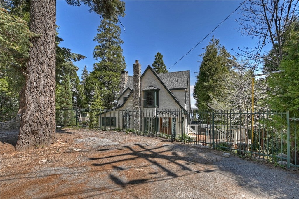Lake Arrowhead, California, 92352, United States, ,4 BathroomsBathrooms,Residential,Active,1791398