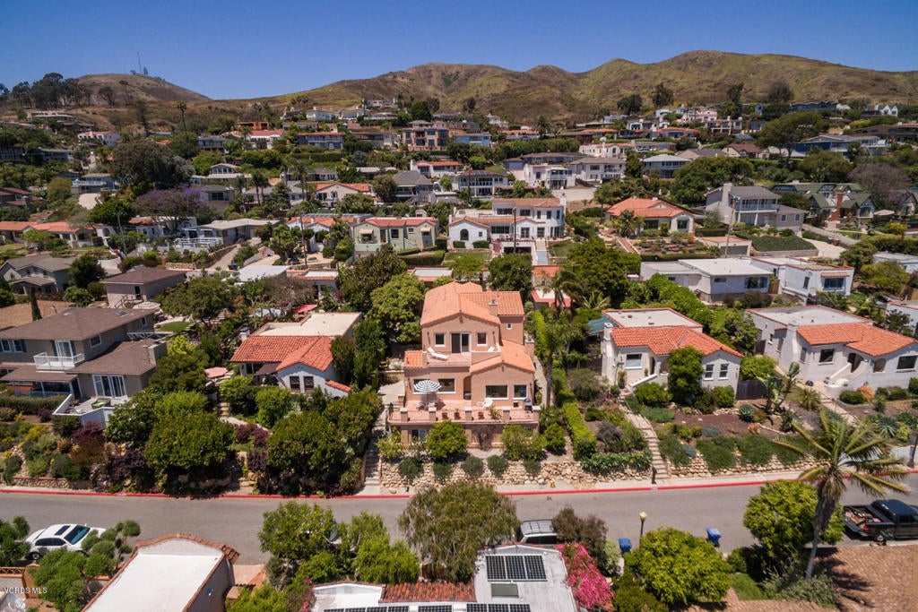 Ventura, California, 93001, United States, 4 Bedrooms Bedrooms, ,4 BathroomsBathrooms,Residential,Contingent,1944037