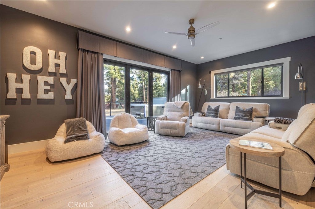 Big Bear City, California, 92314, United States, 5 Bedrooms Bedrooms, ,5 BathroomsBathrooms,Residential,Active,1702356