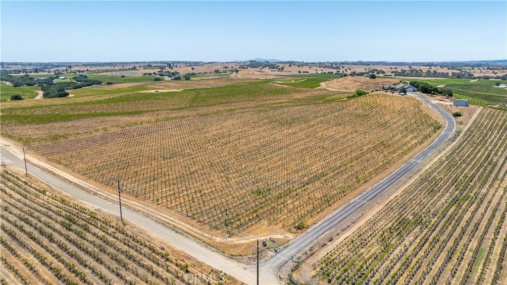 Paso Robles, California, 93446, United States, 7 Bedrooms Bedrooms, ,6 BathroomsBathrooms,Residential,Active,1919055