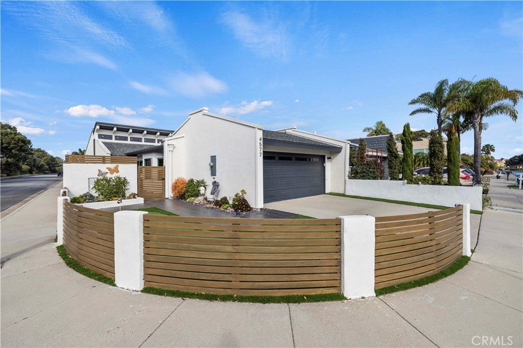 Oxnard, California, 93035, United States, 2 Bedrooms Bedrooms, ,2 BathroomsBathrooms,Residential,Active,2012806