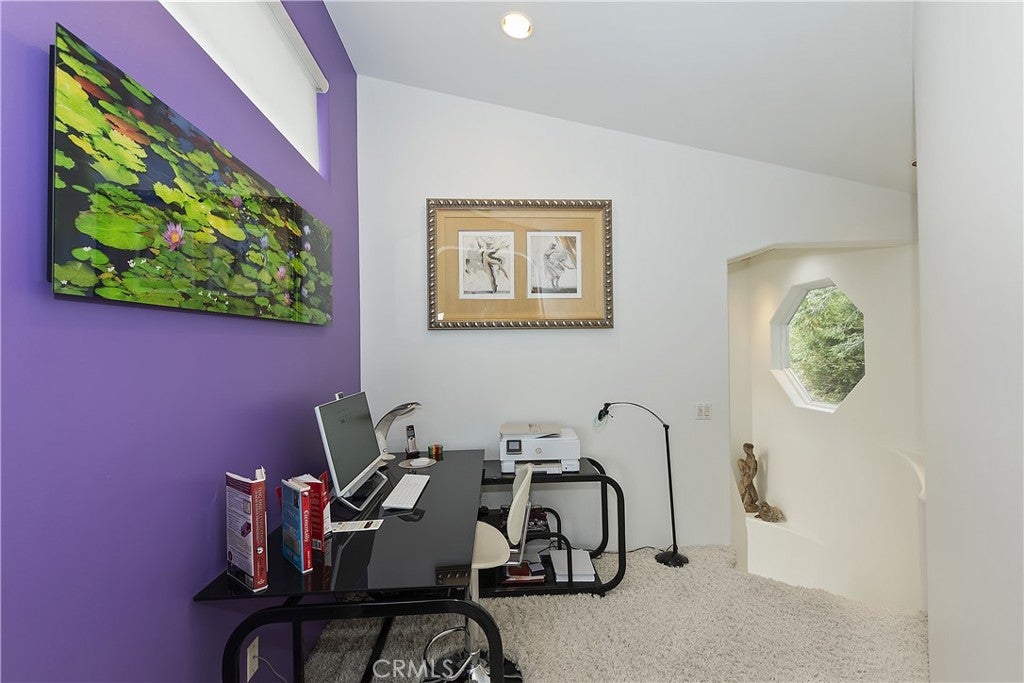 Lake Arrowhead, California, 92352, United States, 2 Bedrooms Bedrooms, ,3 BathroomsBathrooms,Residential,Active,1988419