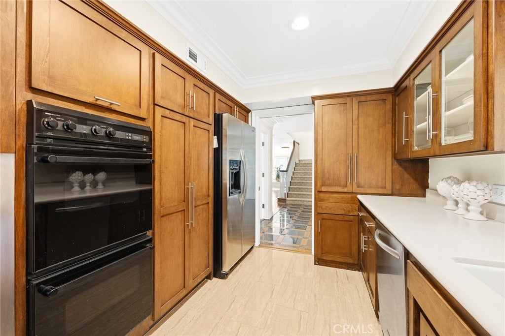 Arcadia, California, 91006, United States, 7 Bedrooms Bedrooms, ,8 BathroomsBathrooms,Residential,Active,1914824