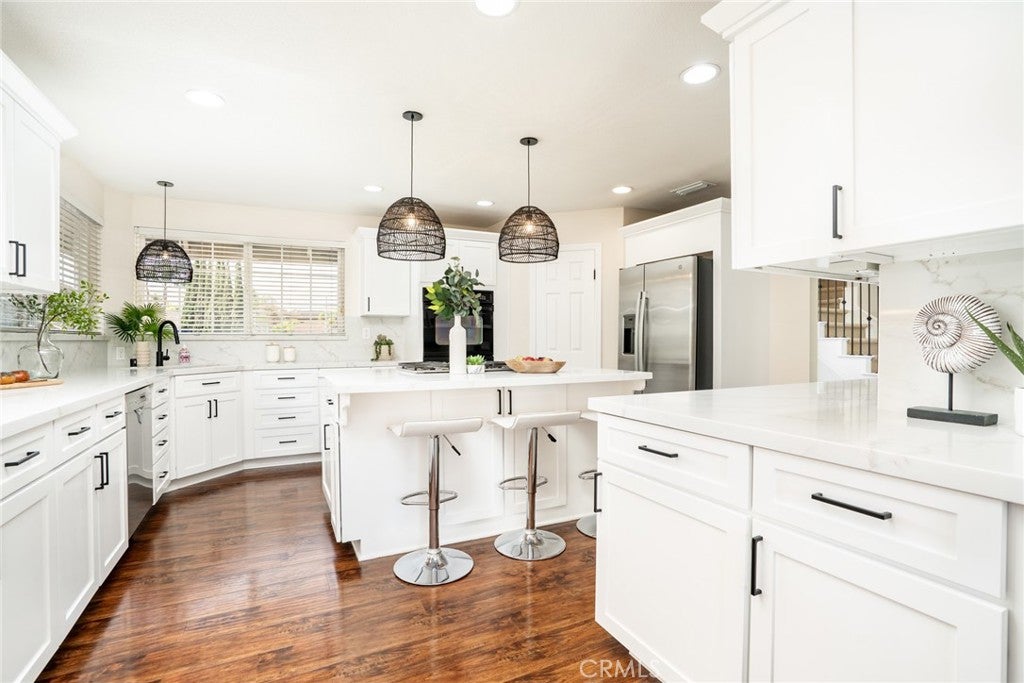 Huntington Beach, California, 92647, United States, 4 Bedrooms Bedrooms, ,3 BathroomsBathrooms,Residential,Active,2030516