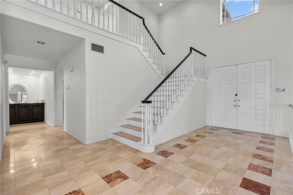 Canoga Park, California, 91304, United States, 5 Bedrooms Bedrooms, ,5 BathroomsBathrooms,Residential,Active,2006939