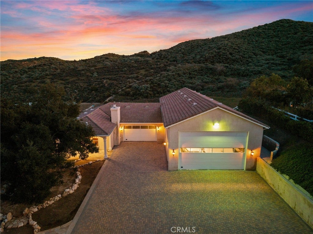 Castaic, California, 91384, United States, 6 Bedrooms Bedrooms, ,6 BathroomsBathrooms,Residential,Active,2009152