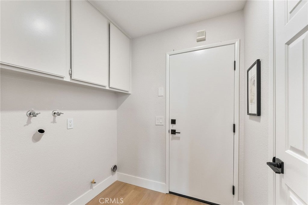 Rancho Santa Margarita, California, 92688, United States, 6 Bedrooms Bedrooms, ,3 BathroomsBathrooms,Residential,Active,2010204