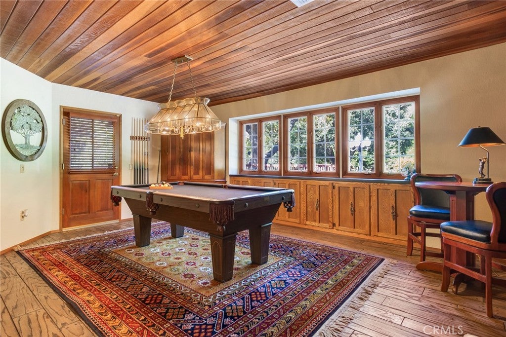 Yucaipa, California, 92399, United States, 4 Bedrooms Bedrooms, ,5 BathroomsBathrooms,Residential,Active,1990591