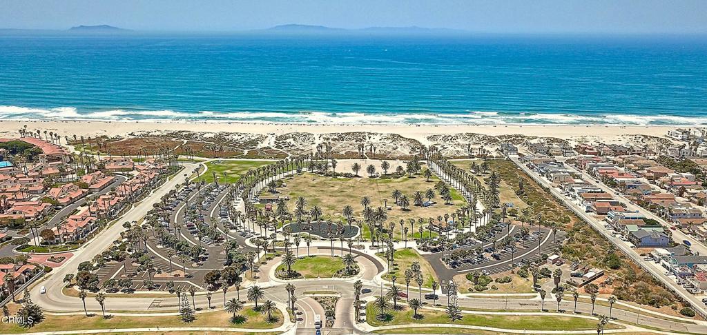 Oxnard, California, 93035, United States, 2 Bedrooms Bedrooms, ,2 BathroomsBathrooms,Residential,Active,1990634