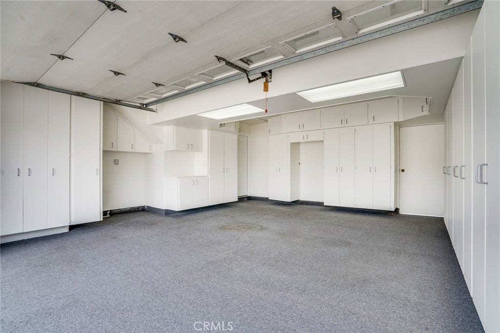 Huntington Beach, California, 92647, United States, 4 Bedrooms Bedrooms, ,3 BathroomsBathrooms,Residential,Active,2037145