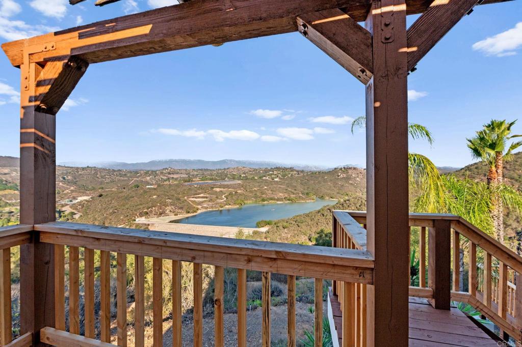 Escondido, California, 92026, United States, 3 Bedrooms Bedrooms, ,2 BathroomsBathrooms,Residential,Active,1972147