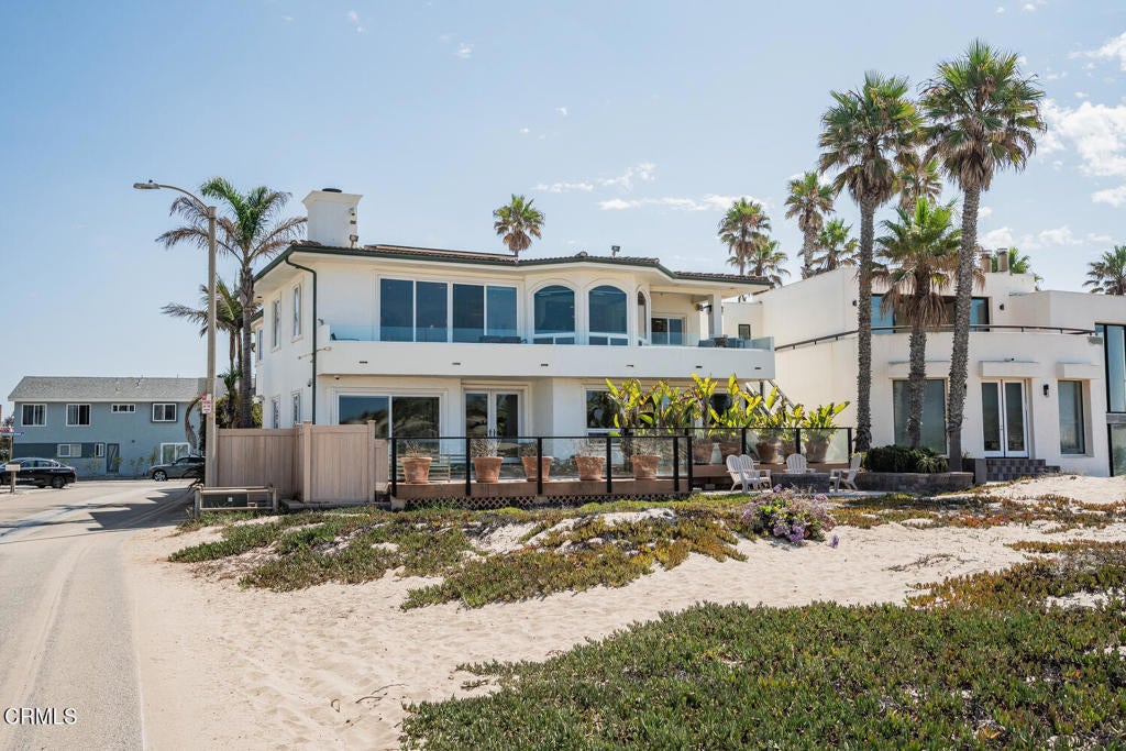 Oxnard, California, 93035, United States, 5 Bedrooms Bedrooms, ,6 BathroomsBathrooms,Residential,Contingent,1973330