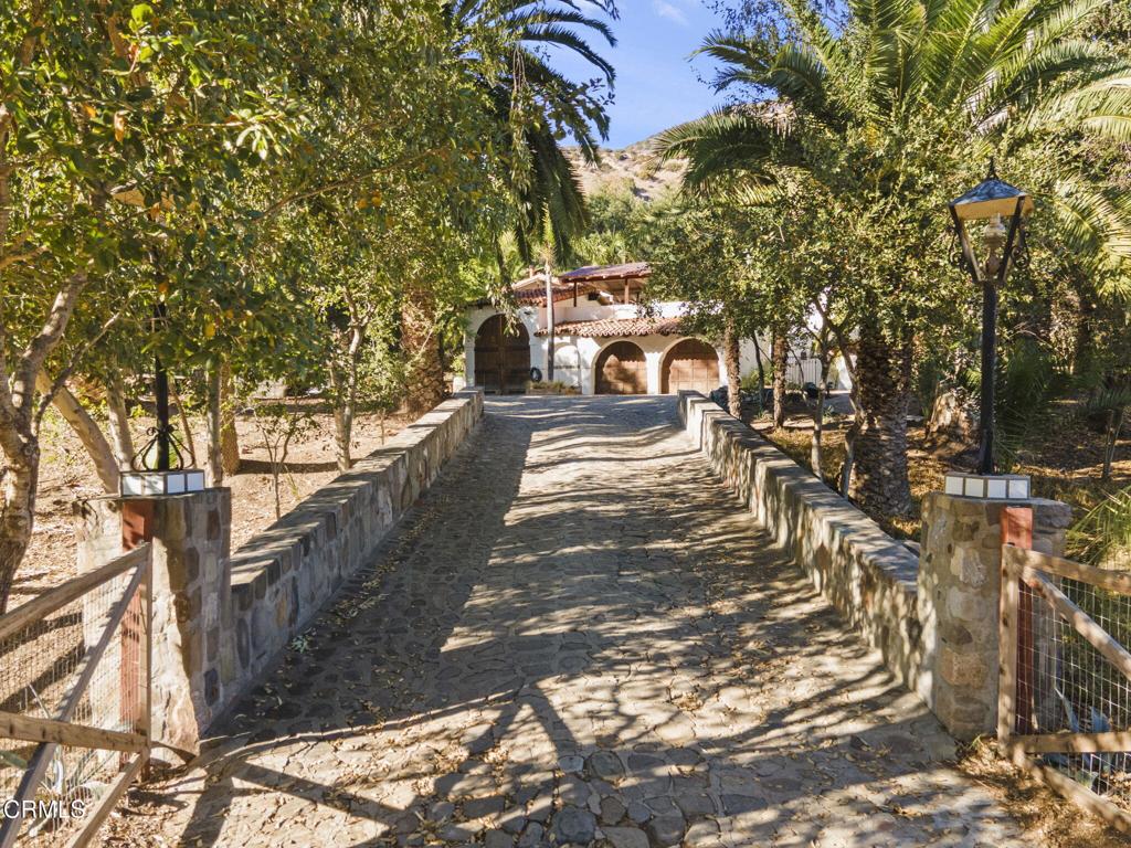 Ojai, California, 93023, United States, ,3 BathroomsBathrooms,Residential,Active,1769520