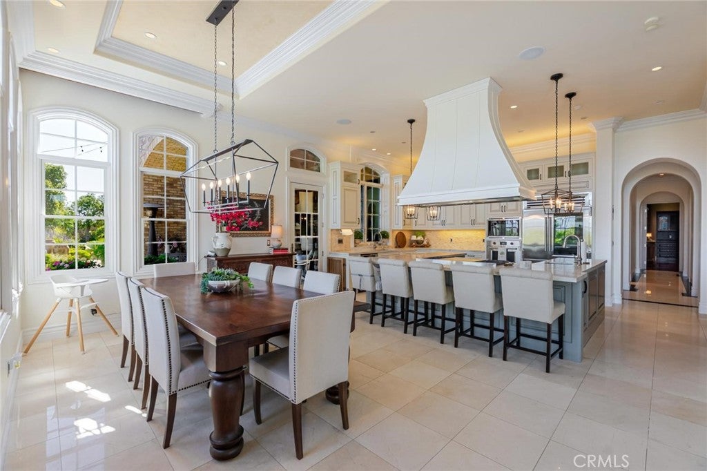 Valencia, California, 91381, United States, 7 Bedrooms Bedrooms, ,10 BathroomsBathrooms,Residential,Active,1959930