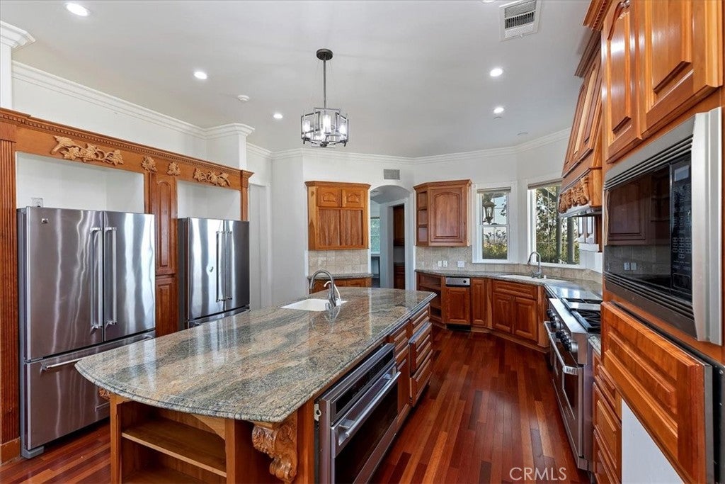 Temecula, California, 92591, United States, 9 Bedrooms Bedrooms, ,14 BathroomsBathrooms,Residential,Active,1996300