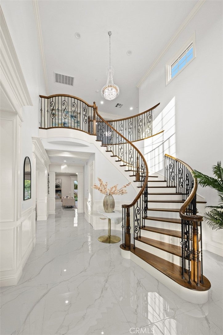 Temple City, California, 91780, United States, 5 Bedrooms Bedrooms, ,6 BathroomsBathrooms,Residential,Active,2011875