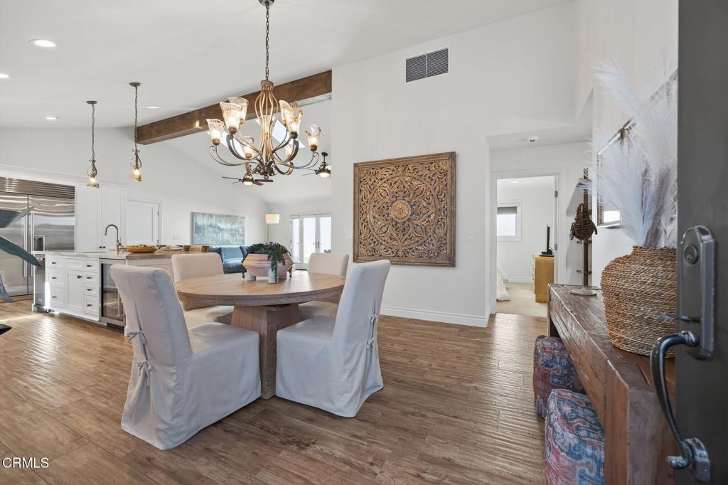 Oxnard, California, 93035, United States, 2 Bedrooms Bedrooms, ,2 BathroomsBathrooms,Residential,Active,1927655