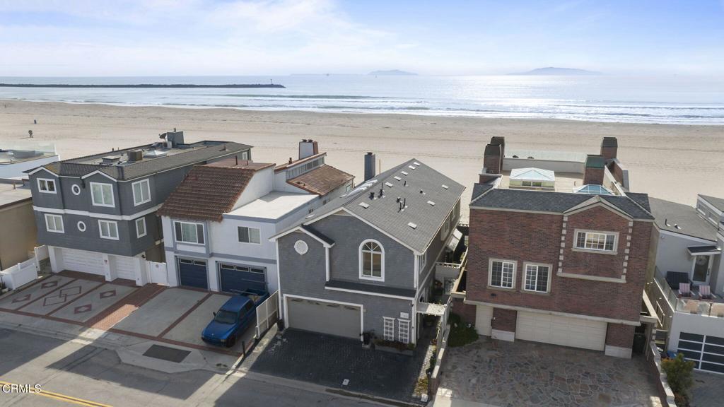 Oxnard, California, 93035, United States, 3 Bedrooms Bedrooms, ,4 BathroomsBathrooms,Residential,Active,1905342