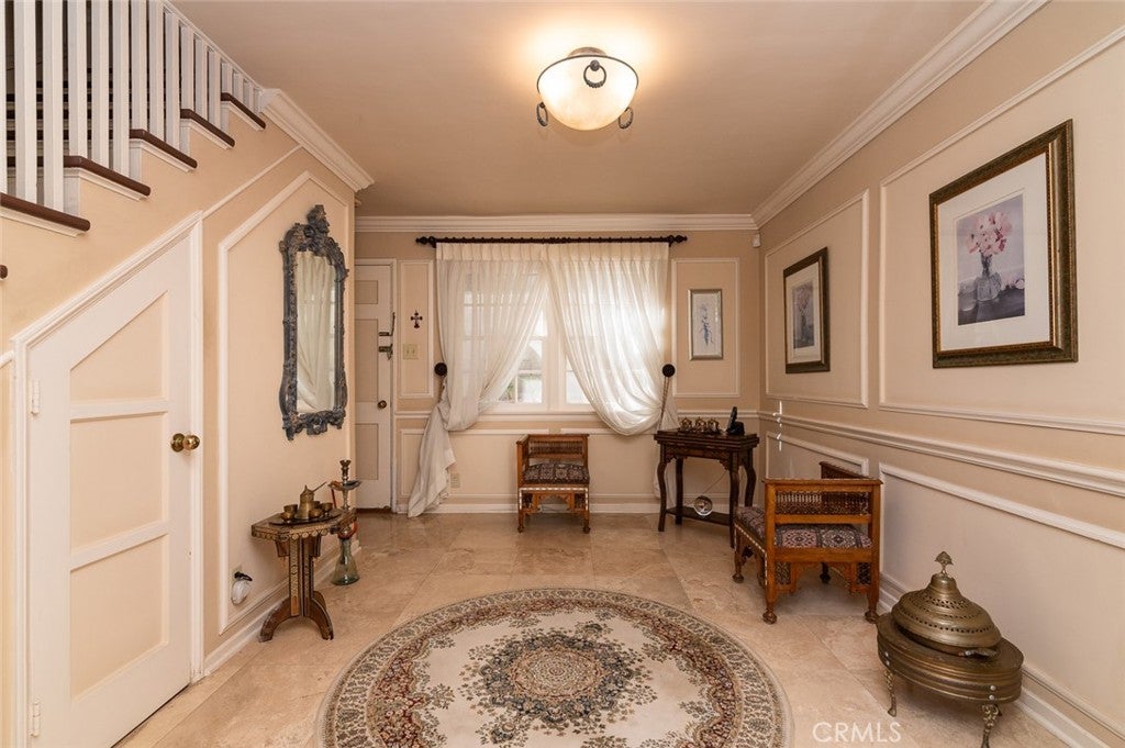 Glendale, California, 91207, United States, 4 Bedrooms Bedrooms, ,4 BathroomsBathrooms,Residential,Active,1945087