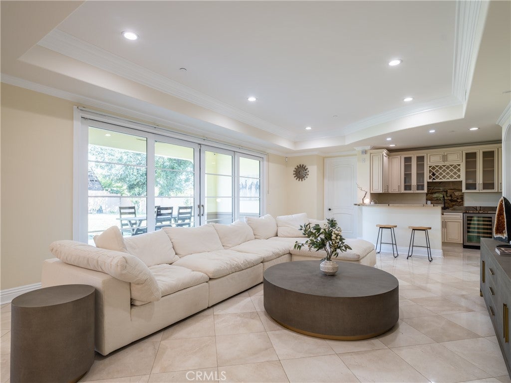 Arcadia, California, 91006, United States, 6 Bedrooms Bedrooms, ,7 BathroomsBathrooms,Residential,Active,1936439