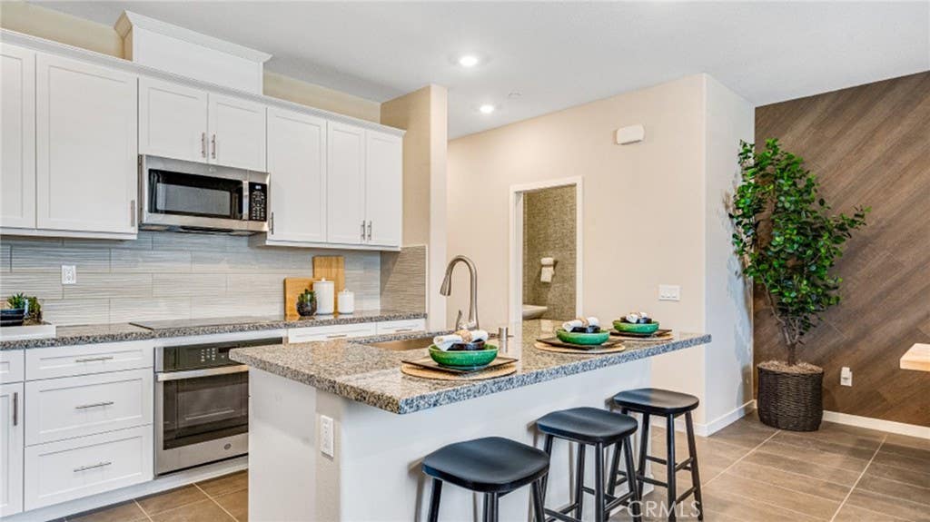 2816 E SCHUMACHER PASEO  