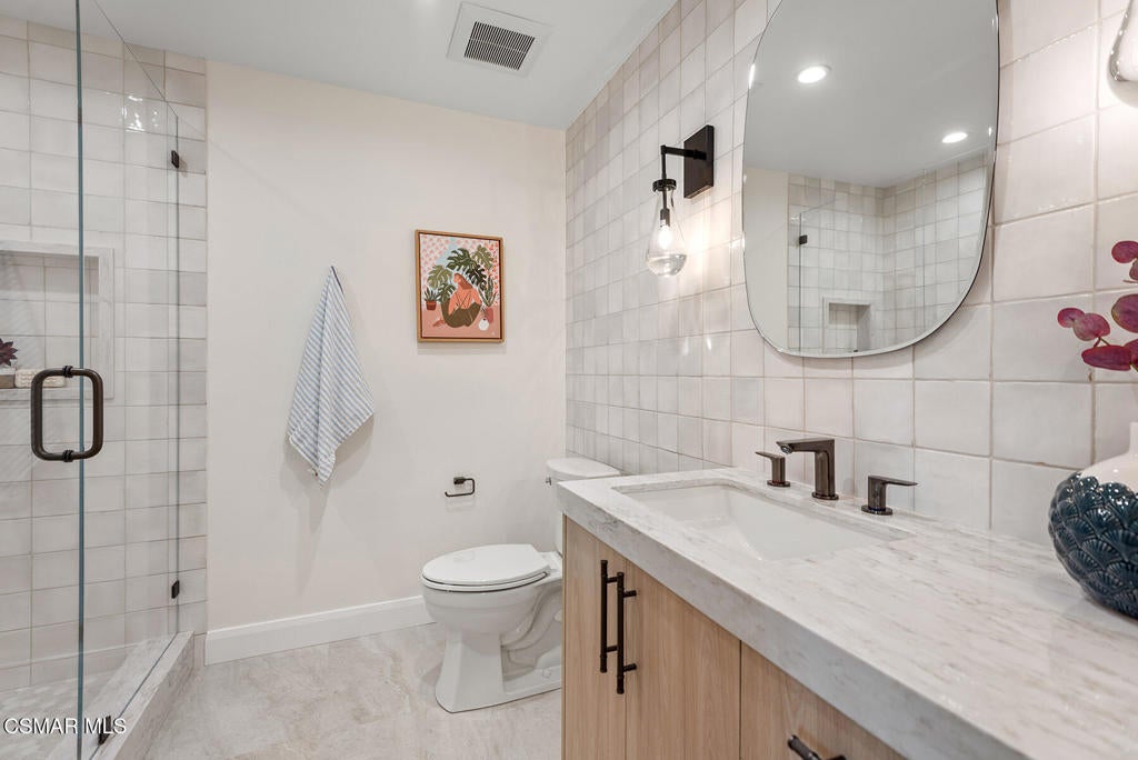 Westlake Village, California, 91361, United States, 4 Bedrooms Bedrooms, ,4 BathroomsBathrooms,Residential,Active,1867926