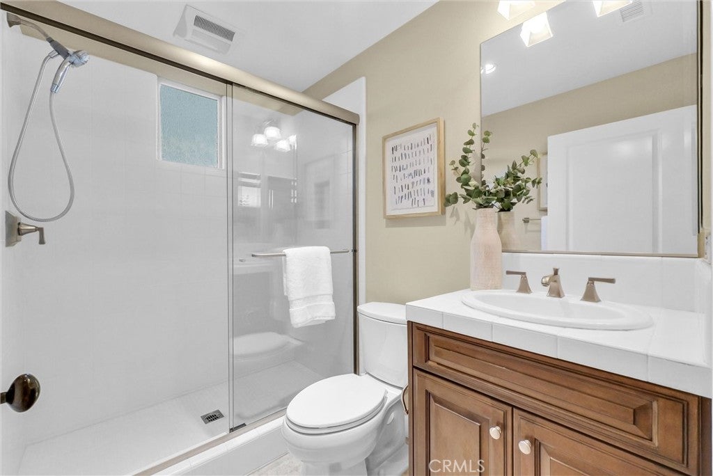 Irvine, California, 92620, United States, 4 Bedrooms Bedrooms, ,4 BathroomsBathrooms,Residential,Active,1986877