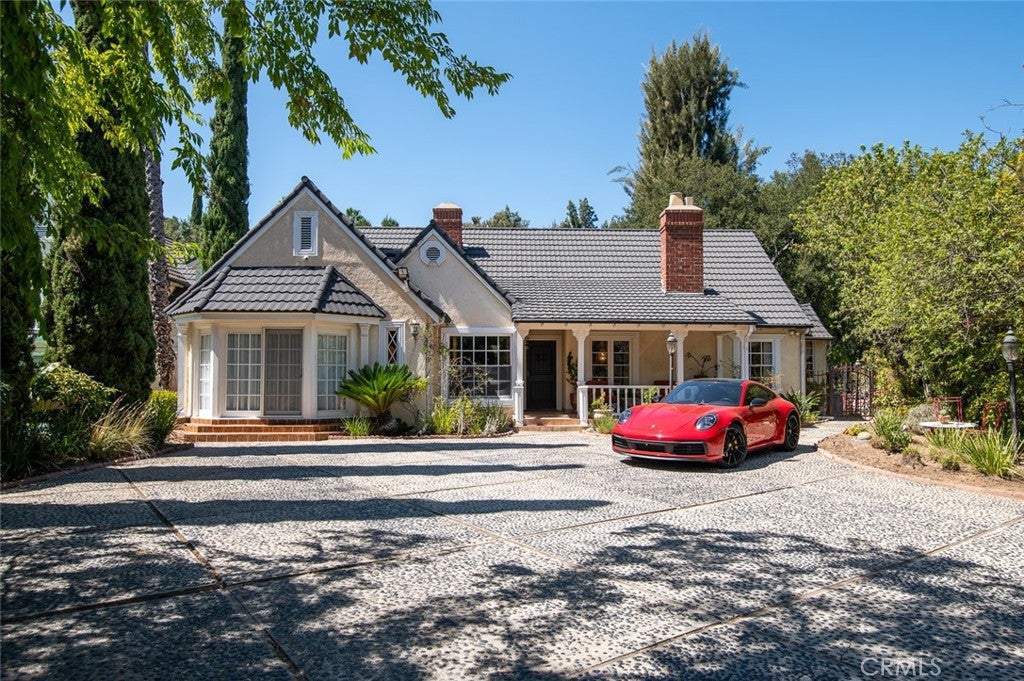 Glendale, California, 91207, United States, 4 Bedrooms Bedrooms, ,4 BathroomsBathrooms,Residential,Active,1945087