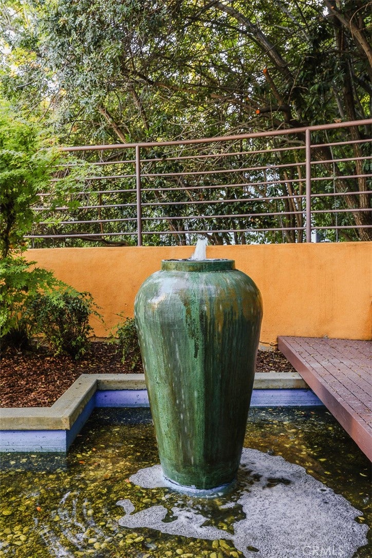 South Pasadena, California, 91030, United States, 4 Bedrooms Bedrooms, ,5 BathroomsBathrooms,Residential,Active,1968417