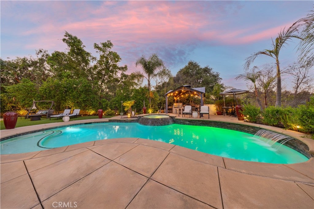 Pomona, California, 91766, United States, 5 Bedrooms Bedrooms, ,5 BathroomsBathrooms,Residential,Active,1989773