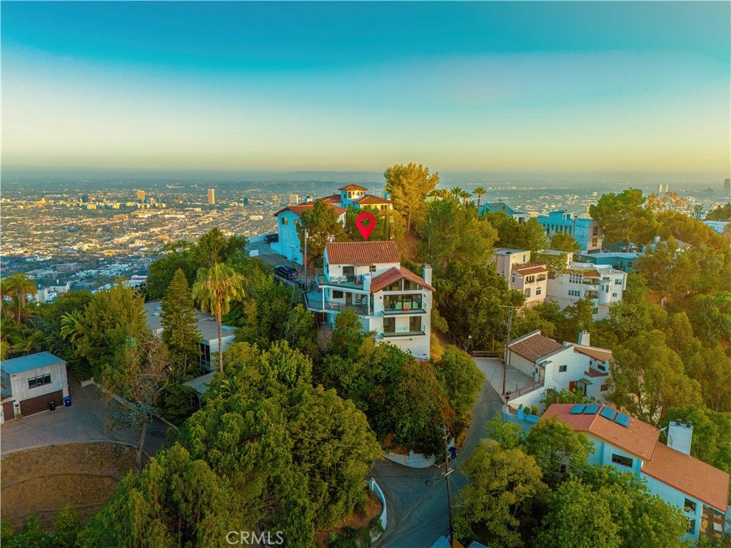 Los Angeles, California, 90046, United States, 3 Bedrooms Bedrooms, ,4 BathroomsBathrooms,Residential,Active,1862862