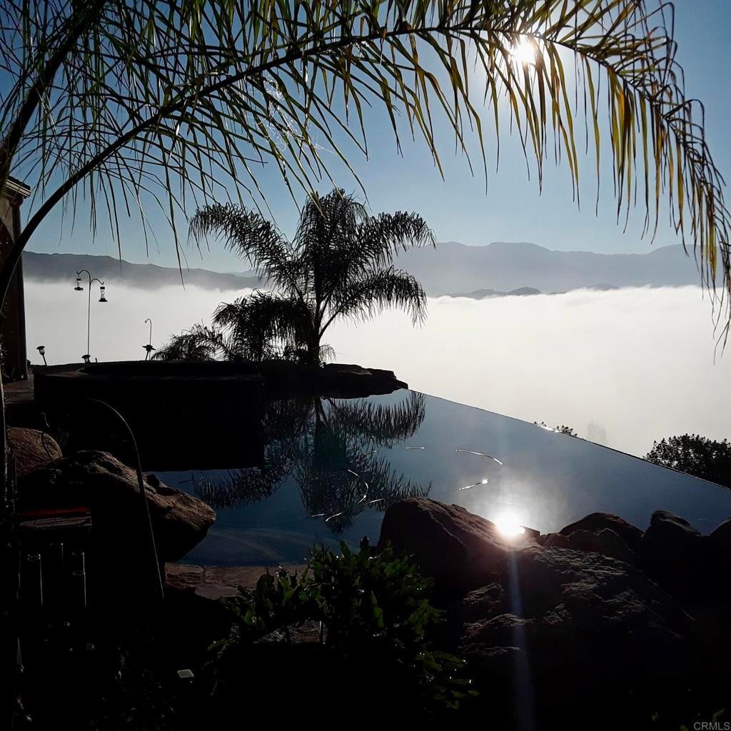 Fallbrook, California, 92028, United States, 3 Bedrooms Bedrooms, ,2 BathroomsBathrooms,Residential,Pending,1929395