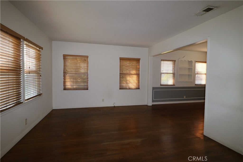 Costa Mesa, California, 92627, United States, 3 Bedrooms Bedrooms, ,2 BathroomsBathrooms,Residential,Active,1909898