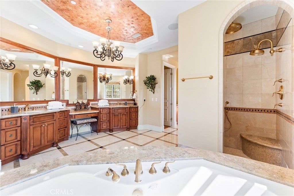 Ladera Ranch, California, 92694, United States, 5 Bedrooms Bedrooms, ,6 BathroomsBathrooms,Residential,Active,1798097