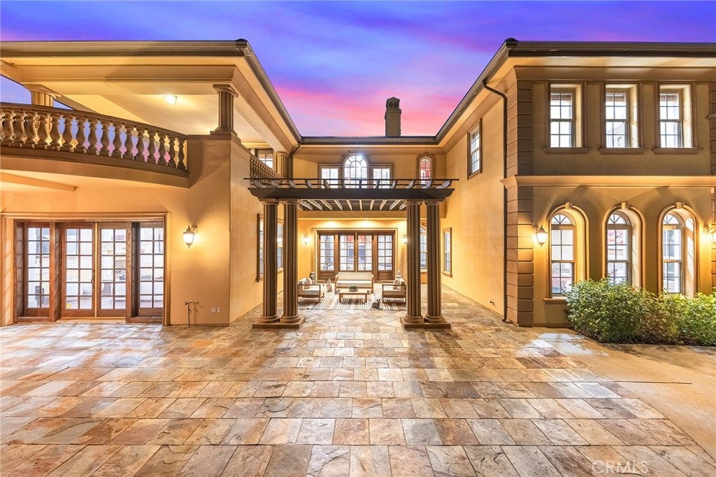 Arcadia, California, 91006, United States, 7 Bedrooms Bedrooms, ,9 BathroomsBathrooms,Residential,Active,1919404