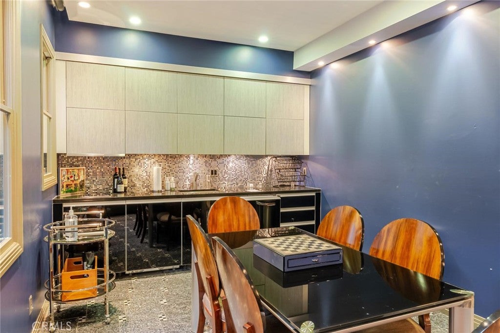 Valencia, California, 91381, United States, 7 Bedrooms Bedrooms, ,10 BathroomsBathrooms,Residential,Active,1959930