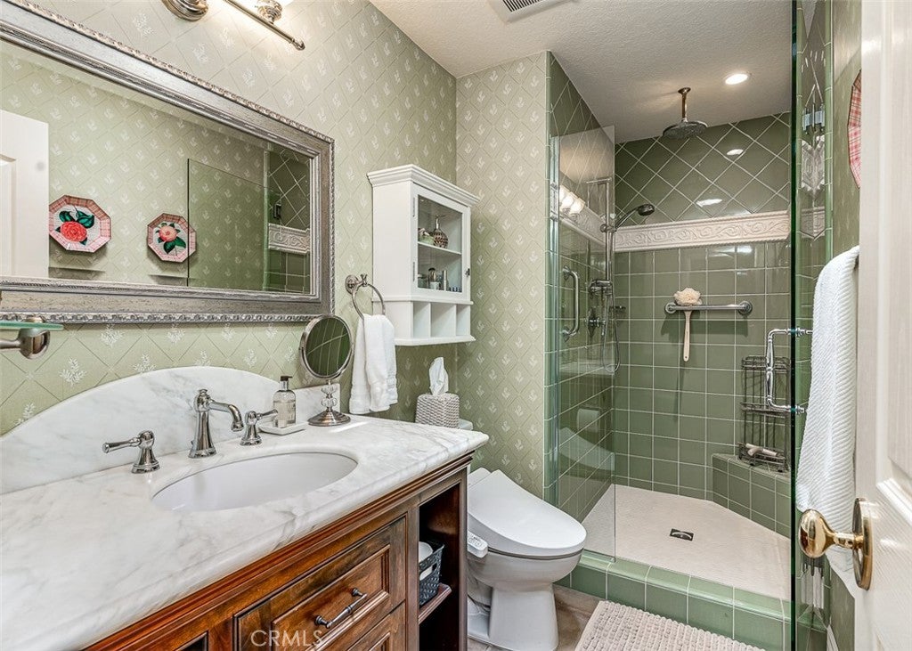 Fullerton, California, 92835, United States, 4 Bedrooms Bedrooms, ,3 BathroomsBathrooms,Residential,Active,1894565