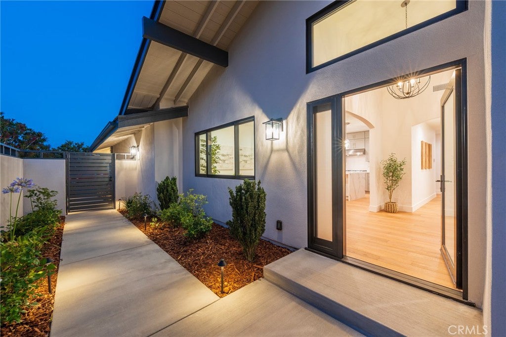 Corona Del Mar, California, 92625, United States, 3 Bedrooms Bedrooms, ,2 BathroomsBathrooms,Residential,Active,1863288