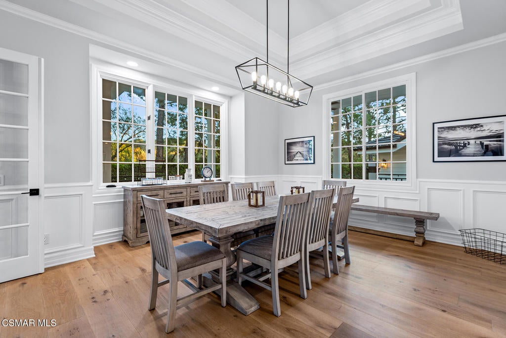 Agoura Hills, California, 91301, United States, 5 Bedrooms Bedrooms, ,7 BathroomsBathrooms,Residential,Pending,2006769