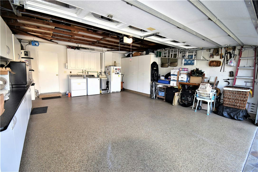 Seal Beach, California, 90740, United States, ,2 BathroomsBathrooms,Residential,Pending,1702937