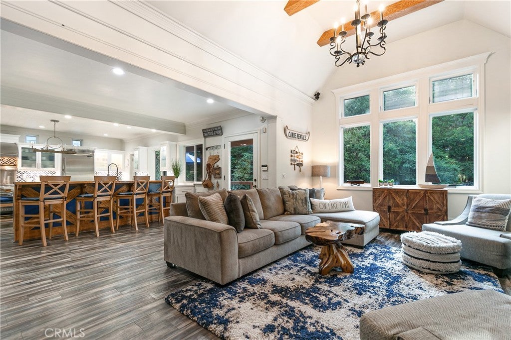 Lake Arrowhead, California, 92352, United States, 2 Bedrooms Bedrooms, ,3 BathroomsBathrooms,Residential,Active,1945074