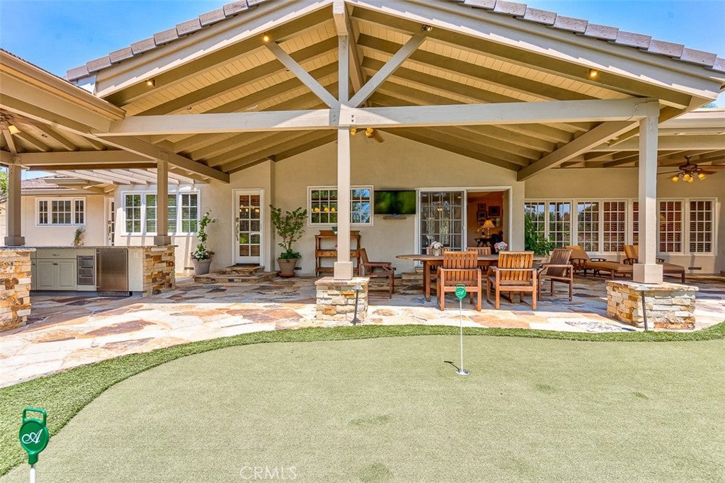 Fullerton, California, 92835, United States, 4 Bedrooms Bedrooms, ,3 BathroomsBathrooms,Residential,Active,1894565