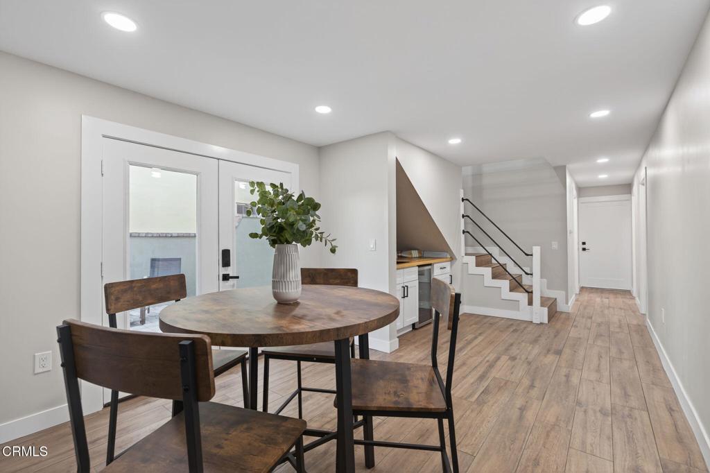 Ventura, California, 93001, United States, 4 Bedrooms Bedrooms, ,3 BathroomsBathrooms,Residential,Active,1926891