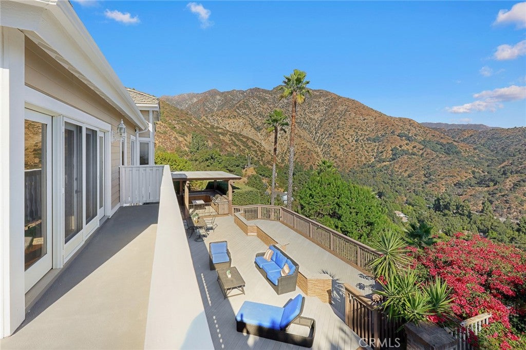 Arcadia, California, 91006, United States, 7 Bedrooms Bedrooms, ,8 BathroomsBathrooms,Residential,Active,1914824