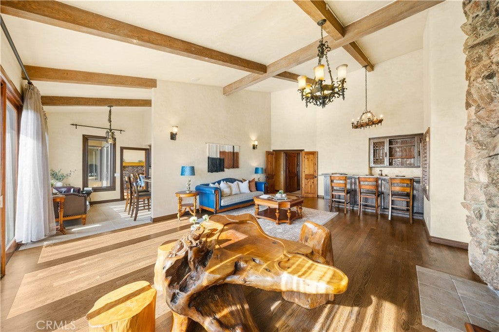 Palos Verdes Estates, California, 90274, United States, 4 Bedrooms Bedrooms, ,3 BathroomsBathrooms,Residential,Active,1922529