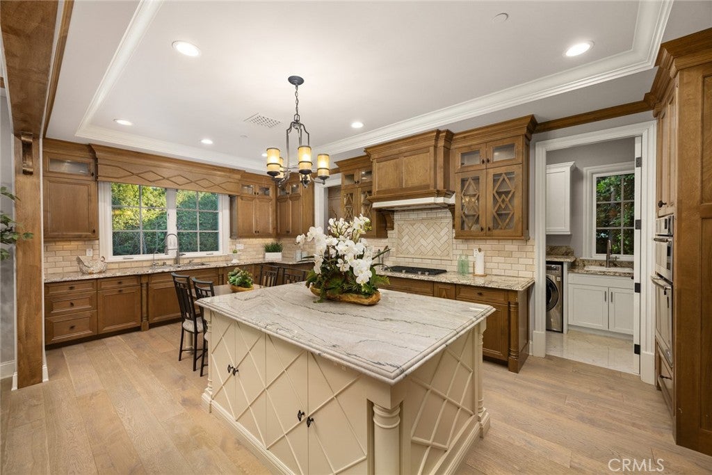 Arcadia, California, 91006, United States, 4 Bedrooms Bedrooms, ,5 BathroomsBathrooms,Residential,Active,2010529